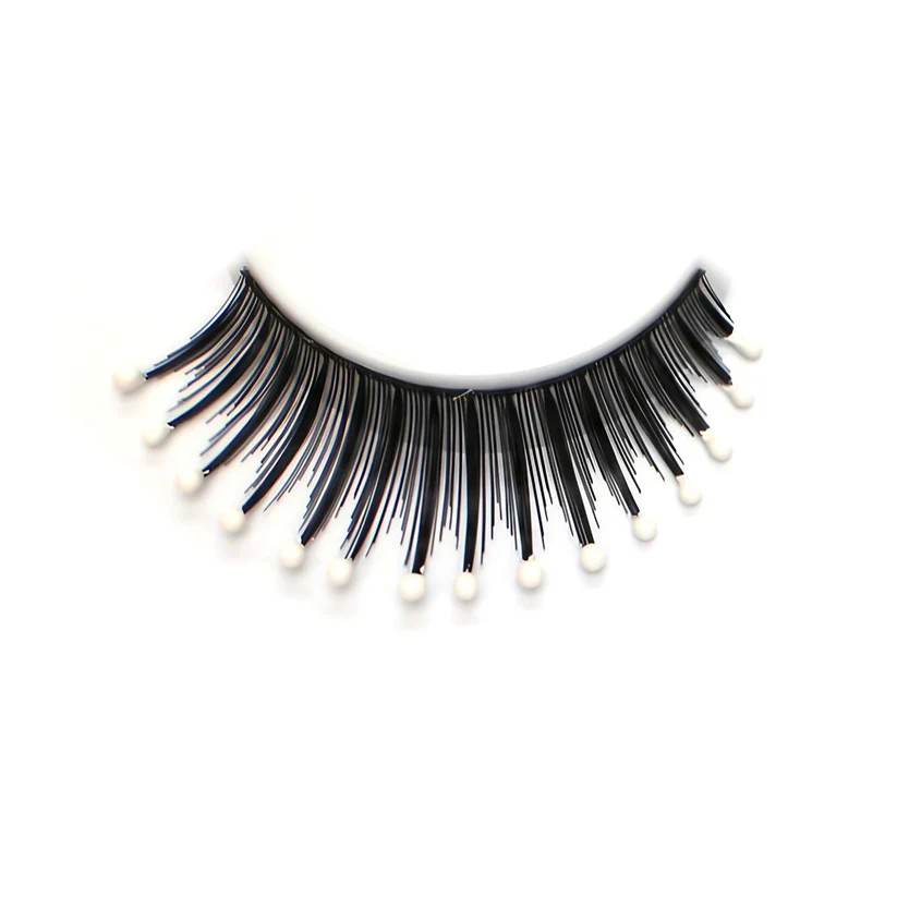 Les cils 104