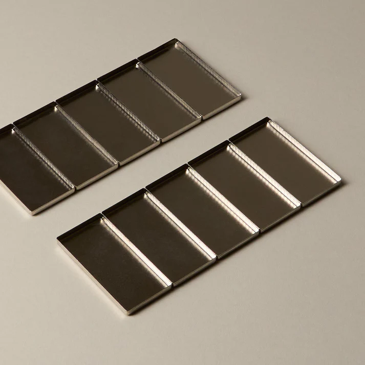 The Large Pans (10 pcs)