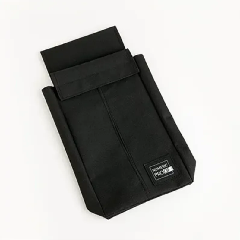 [803008.TK] Trousse à mouchoirs